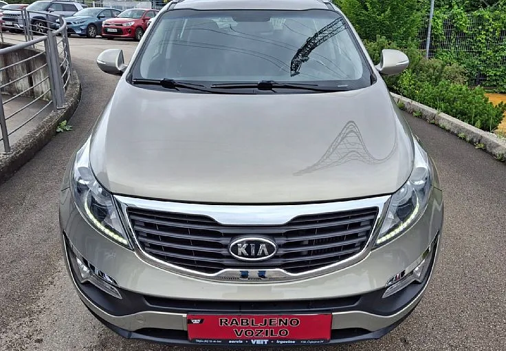 Zunanja slika - KIA Sportage - 2.0 CRDi AWD LX Urban SLOVENSKO POREKLO - 2