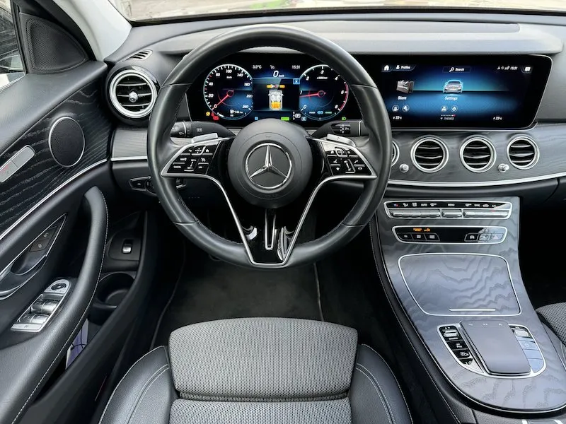 Zunanja slika - Mercedes-Benz E-Razred - E 220 d •VIRTUAL•DAB•TEMP•LIVE TRAFFIC - 14