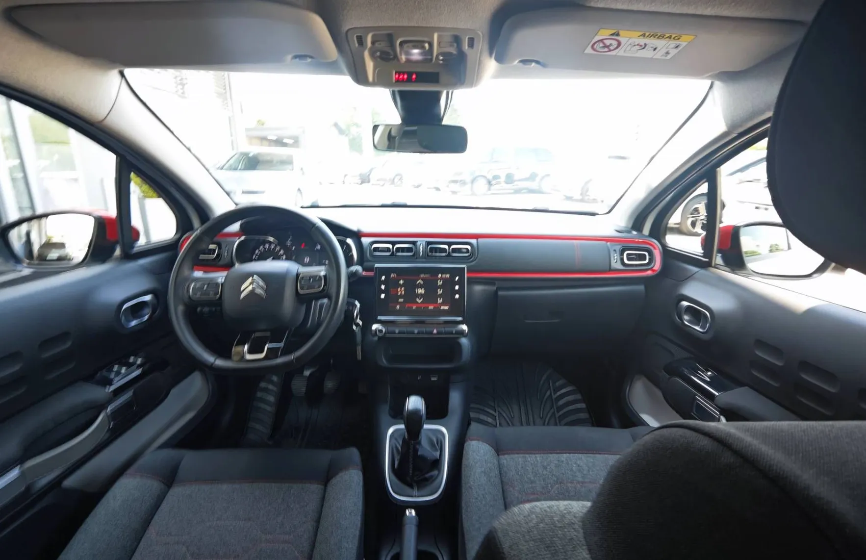 Zunanja slika - Citroën C3 - 1.2 PureTech 82 Shine - 9