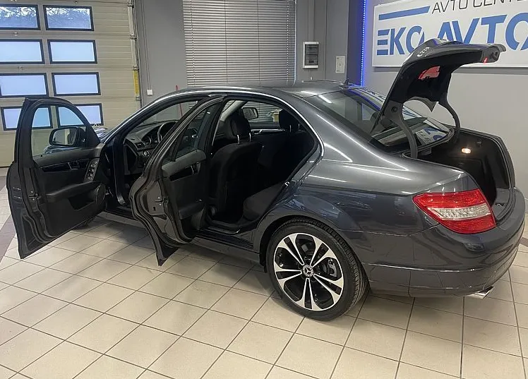 Zunanja slika - Mercedes-Benz C-Razred - C 220 CDI ELEGANCE - 4