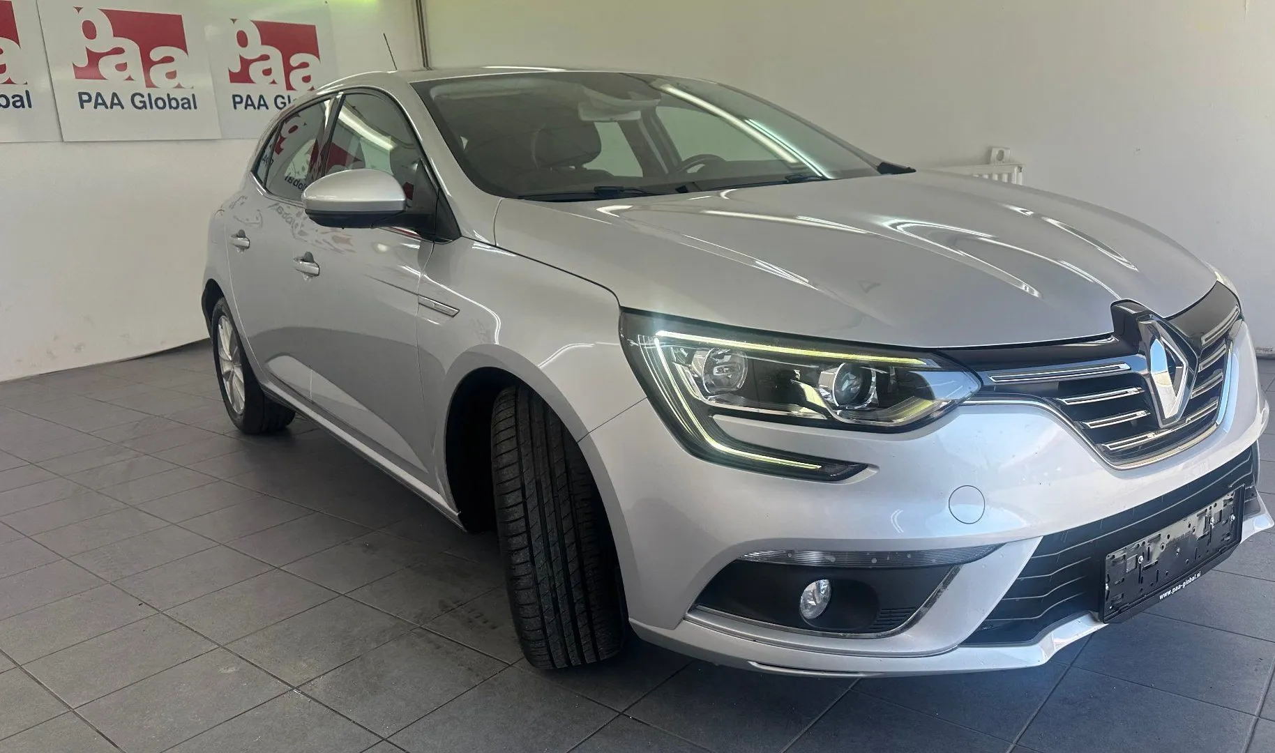 Zunanja slika - Renault Megane Limousine - Mégane Berline TCe 140.INTENSE.USNJE.SLOVENSKI.1 LASTNIK - 15
