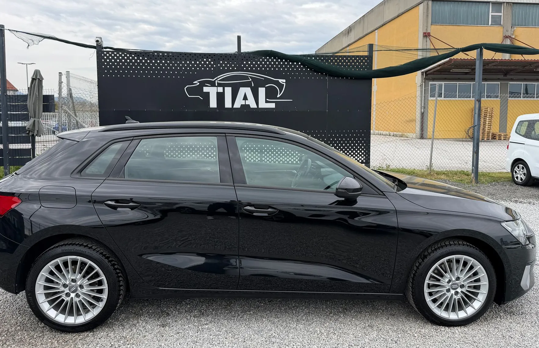 Zunanja slika - Audi A3 - 30 TDI SPORTBACK-ACC-NAVI-VIRTUAL-17COL-VELIK SERV - 8