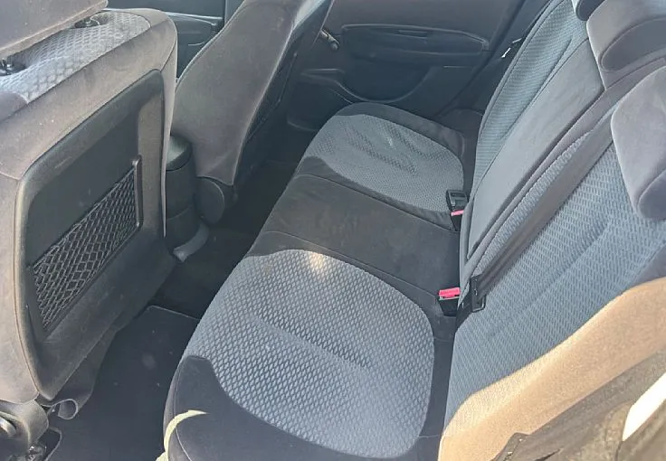 Zunanja slika - Citroën C4 - 1.6i 120ks °SLO-POREKLO° ° DIGITALNA KLIMA° - 8