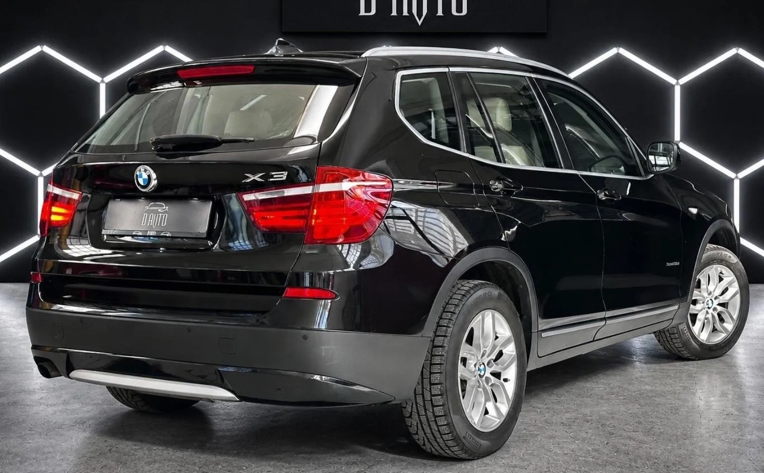 Notranja slika - BMW serija X3: - xDrive20d Avt. 1. LASTNIK | SLO | KEYLESS | V.NAVI - 8