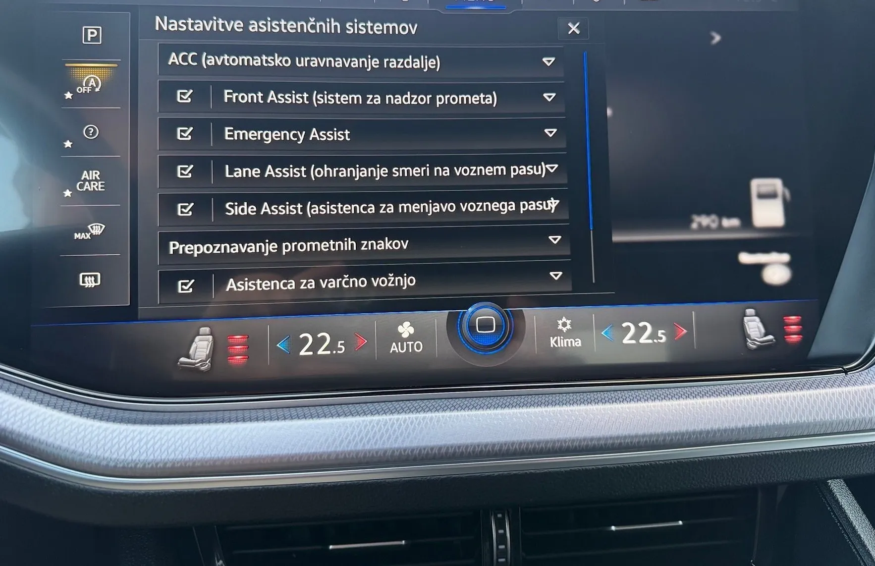 Zunanja slika - VW Touareg - V6 TDI BMT R-Line 210  285 -Zračno-Webasto-HeadUp. - 17