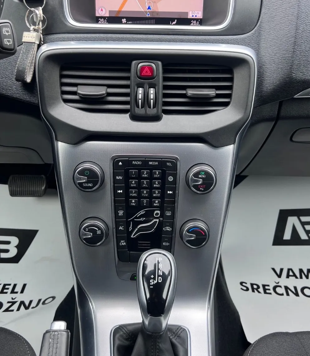 Zunanja slika - Volvo V40 Cross Country - 2.0TD+NAV+VIRTUAL+PDC+ALU - 13