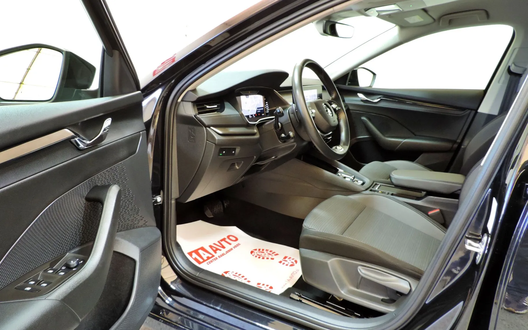 Zunanja slika - Škoda Octavia - Combi 2.0 TDI Ambition DSG  ACC-LED-KAMERA - 11