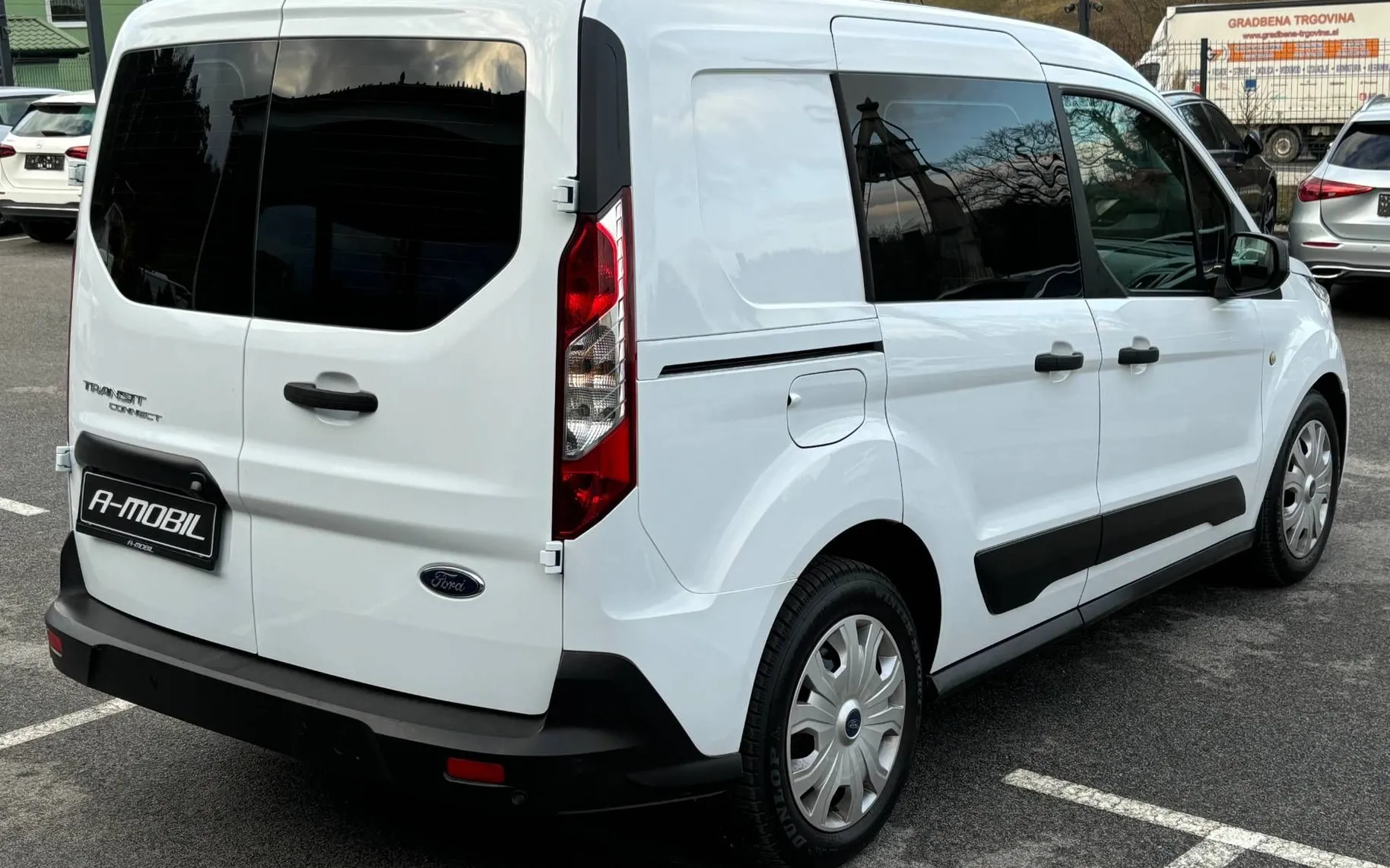 Zunanja slika - Ford Tourneo Connect - 1.5 TDCi N1-KAMERA-NAVI-PDC... - 3