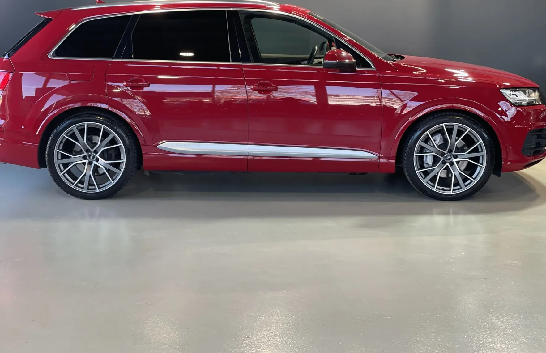 Zunanja slika - Audi Q7 - ZRAČNO-HUD-PANO-NAVI-MEMORY-ALCANTARA-VIRTUAL-22C - 4