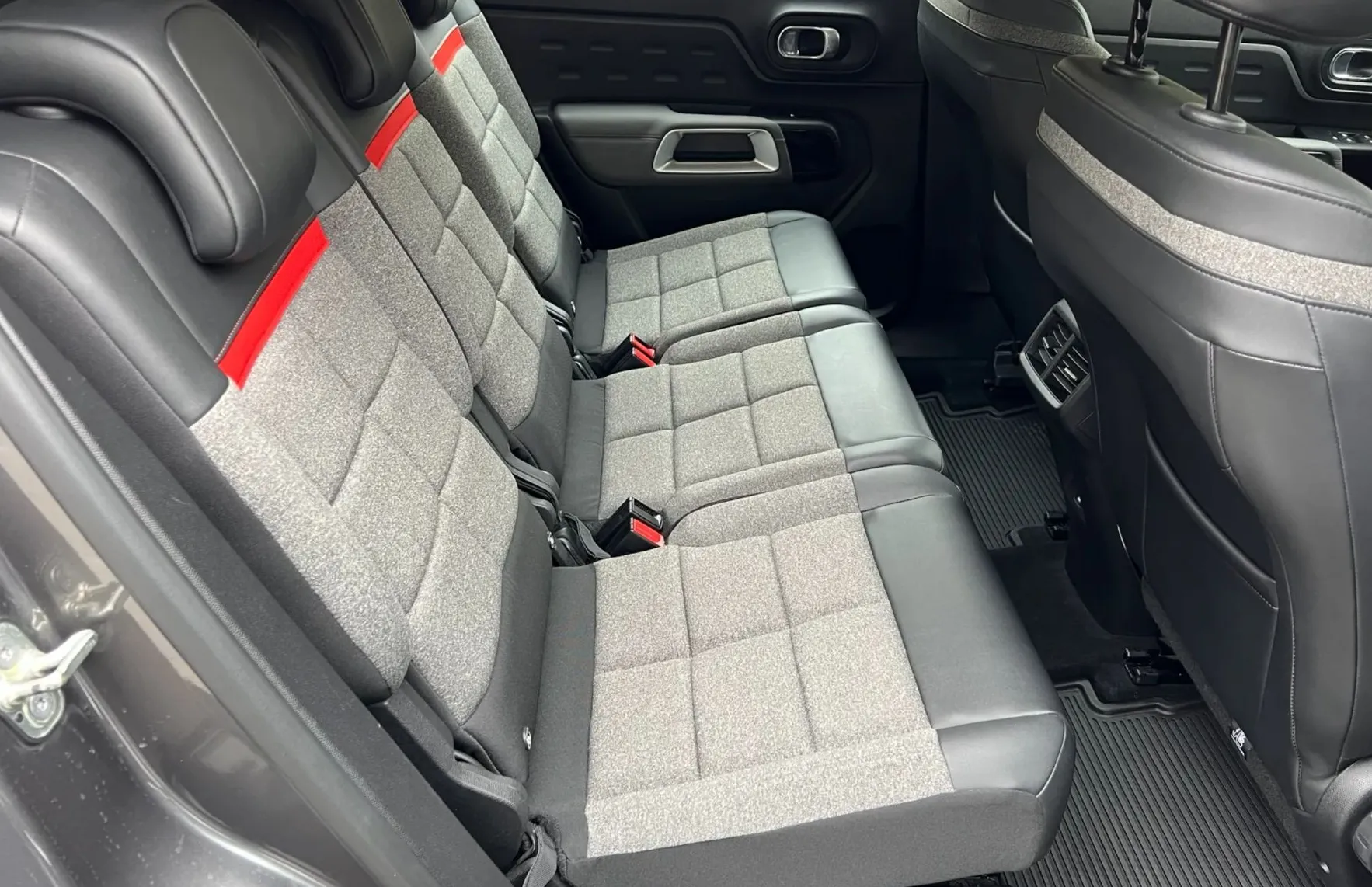 Zunanja slika - Citroën C5 Aircross - PureTech 130 servisna potrjena odličen garancija - 12