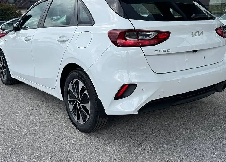 Zunanja slika - KIA Ceed - 1.0 T-GDi LX Champion+ ISG. M T 74 kW - 4