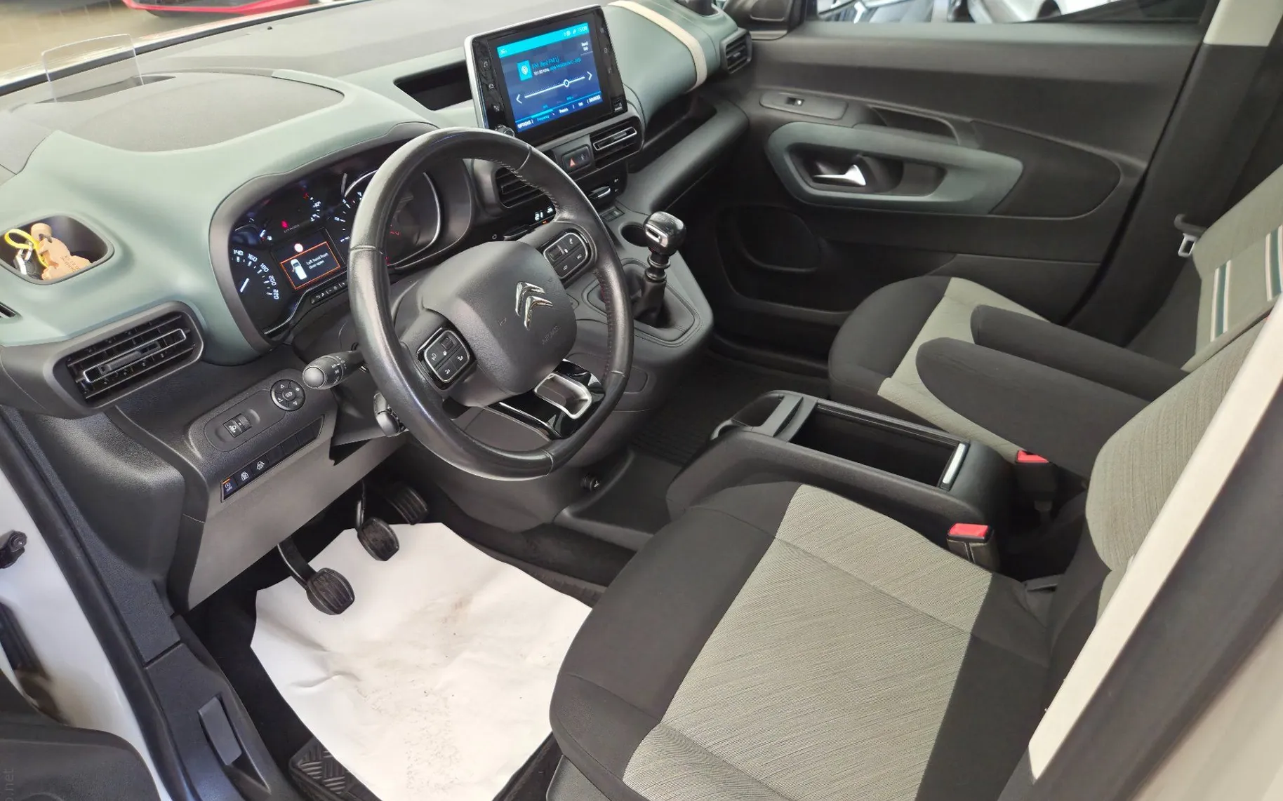 Zunanja slika - Citroën Berlingo - 1.5 BlueHDi 130 XTR 1.LASTNIK SLO. POREKLO - 7