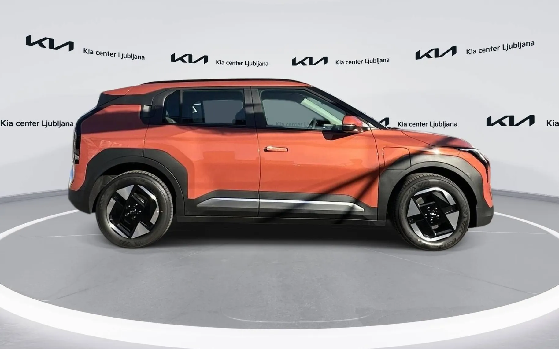 Zunanja slika - KIA EV3 - Star 58.3 kWh baterija - 4