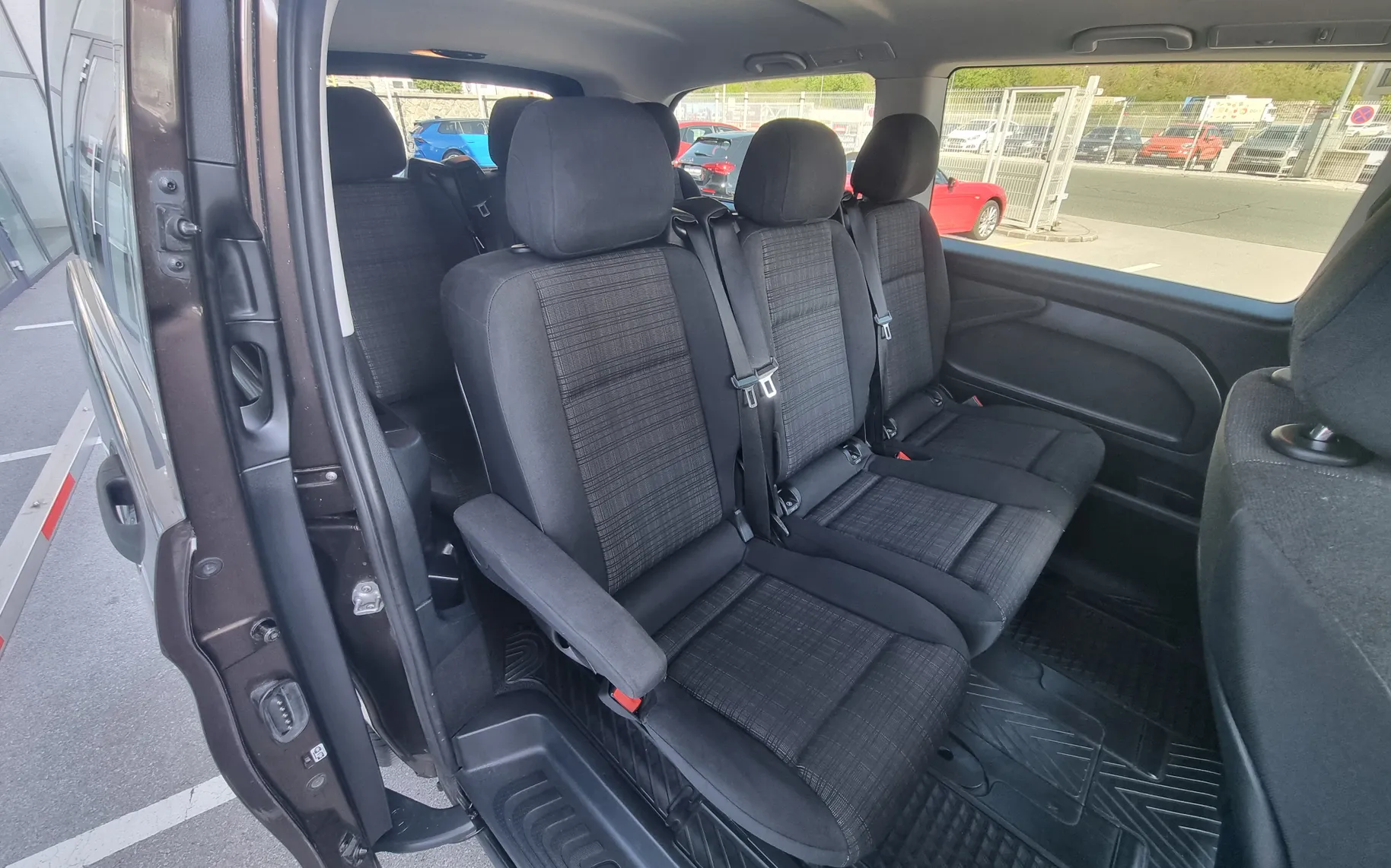 Zunanja slika - Mercedes-Benz Vito - Tourer 114 CDI - 8 SEDEŽEV + KLJUKA + SLOVENSKI - 13