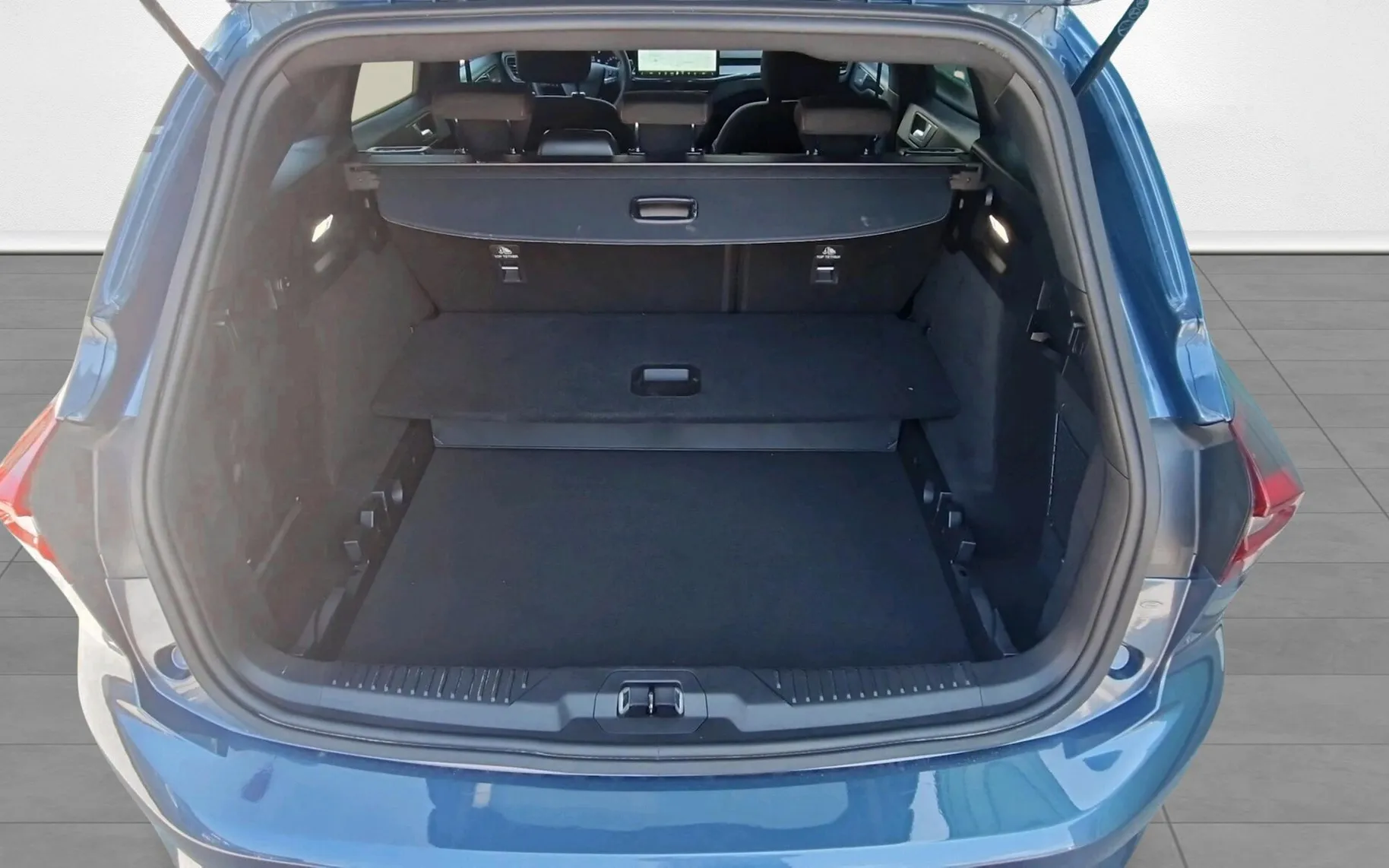 Zunanja slika - Ford Focus - Karavan 1.0 EcoBoost mHEV ST-Line Avt.-SLO-LED-KAM - 10