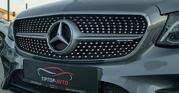 Zunanja slika - Mercedes-Benz E-Razred - E300d•AMG Line•NAVI+•BURMESTER•GR.SED•KAM•KLJUKA - 2