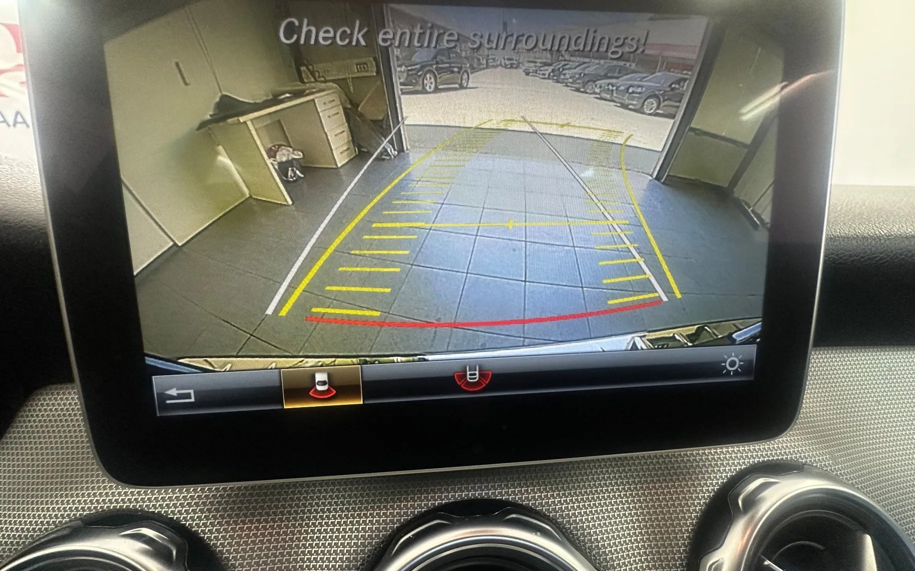 Zunanja slika - Mercedes-Benz GLA-Razred - GLA 180 Avt.KAMERA.USNJE.LED.NAVI. - 17