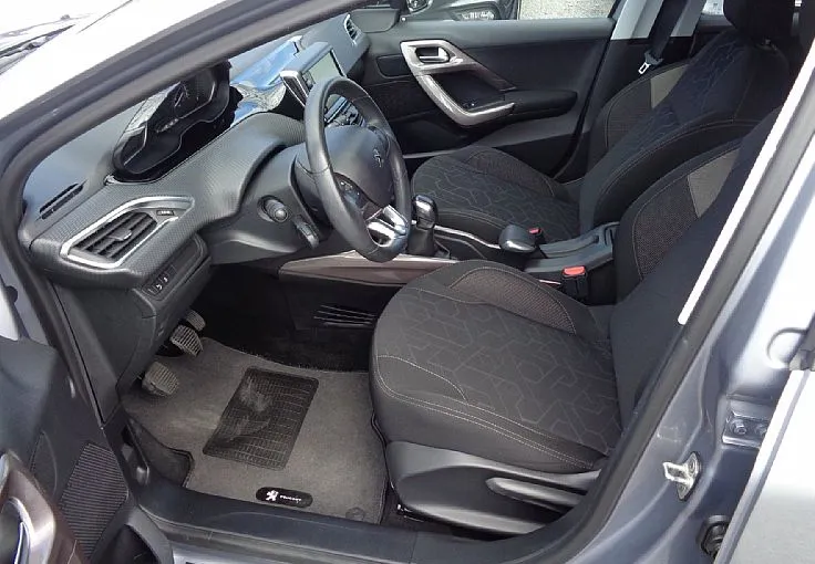 Zunanja slika - Peugeot 2008 - 1.2 - SLO - SERVISNA KNJIGA - beri opombe - 5