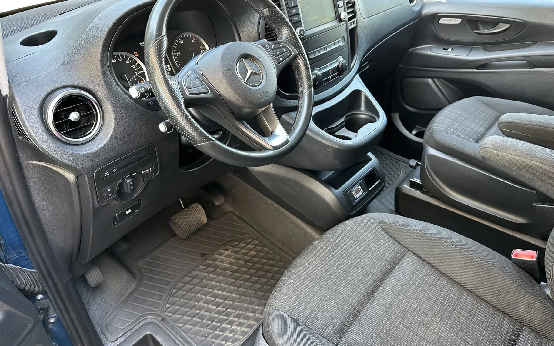 Zunanja slika - Mercedes-Benz Vito - 4x4-LANG-WEBASTO-2xPDC-NAVI-GRET.SEDEŽEV-7+1-VK... - 7