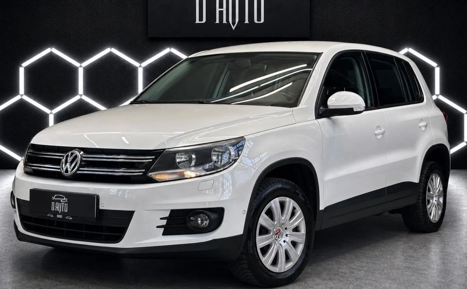 Zunanja slika - Volkswagen Tiguan - 2.0 TDI 4motion DSG | KLJUKA | F1 | TEMPOMAT |PDC - 1