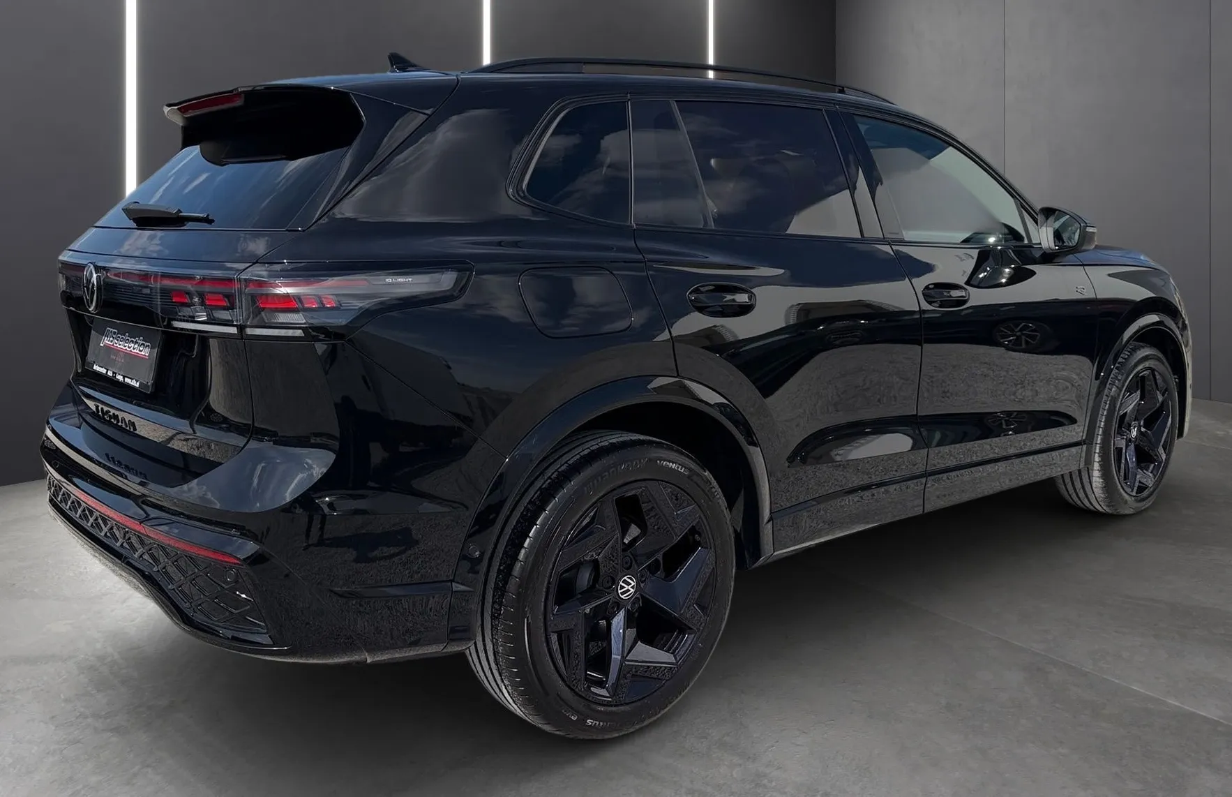 Zunanja slika - VW Tiguan - 1.5 eTSI DSG R-Line Black Style-Comfort Plus-SLO.. - 3