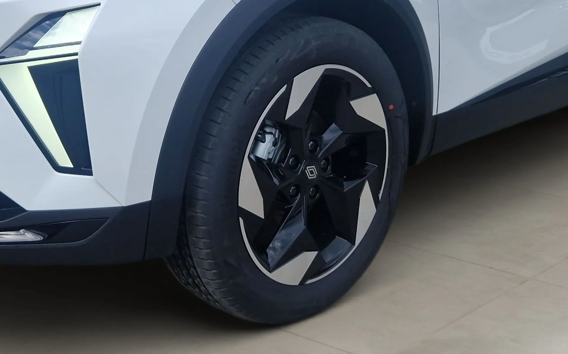 Zunanja slika - Renault Captur - TCe 115 Techno + paket ZIMA - 9