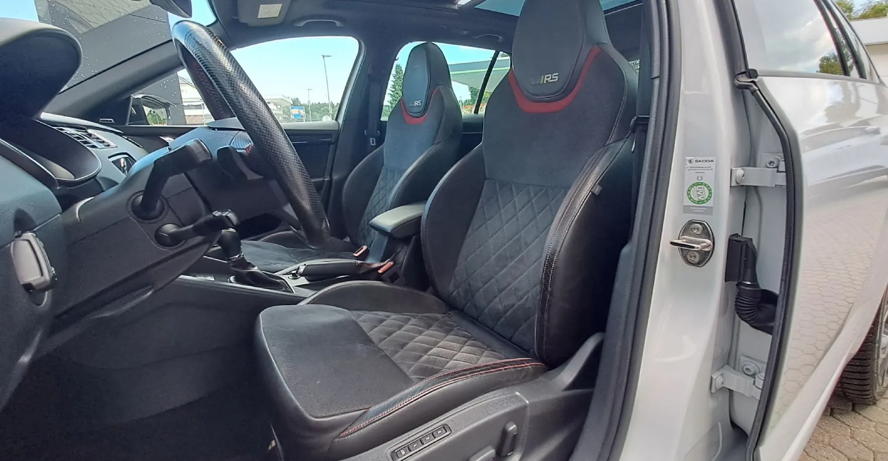 Zunanja slika - Škoda Octavia - RS 2.0 TDI 4x4 DSG 135 kW - 14