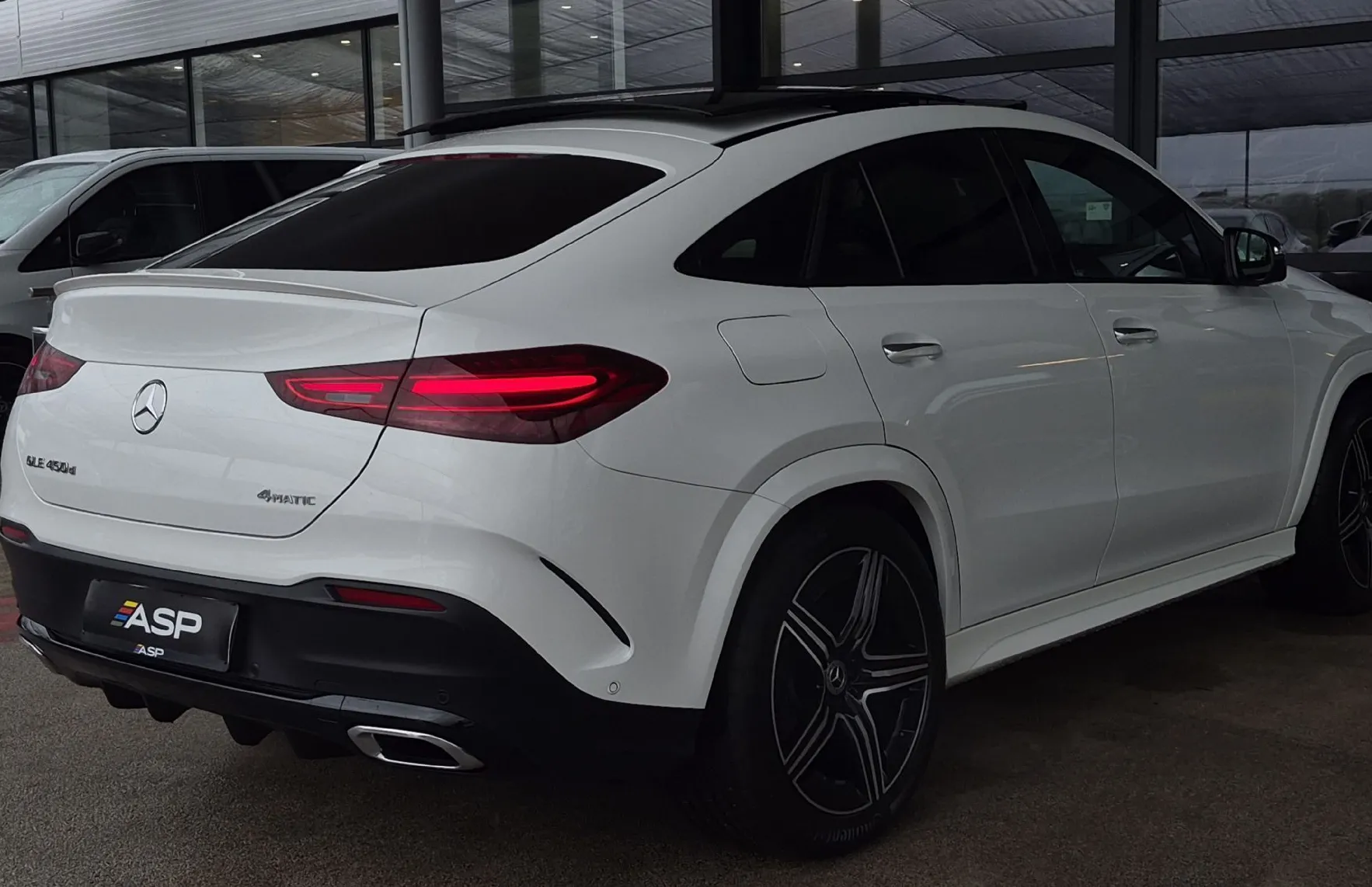 Zunanja slika - Mercedes-Benz GLE-Razred - GLE coupe 450 d 4MATIC PREMIUM+AIRMATIC - 4