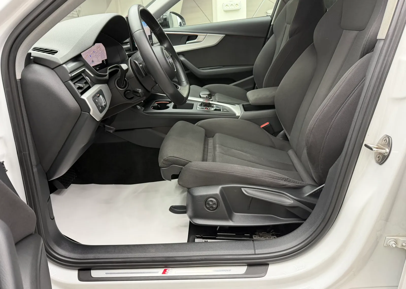 Zunanja slika - Audi A4 - LIMUZINA 35 TDI S LINE - 8