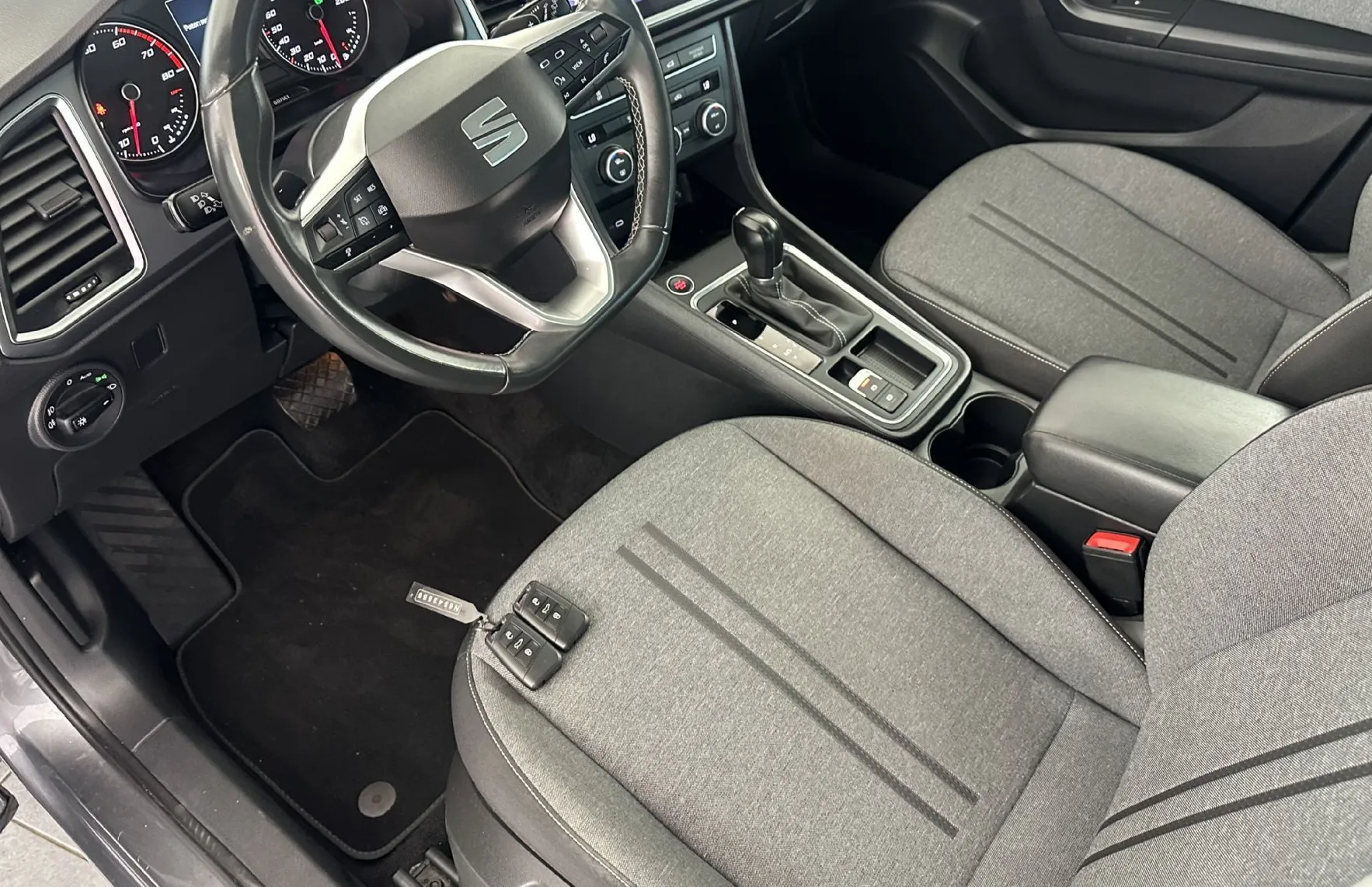 Zunanja slika - Seat Ateca - 1.5 TSI 110 KW STYLE DSG.KAMERA.LED.NAVI.AUTOMATIK - 15