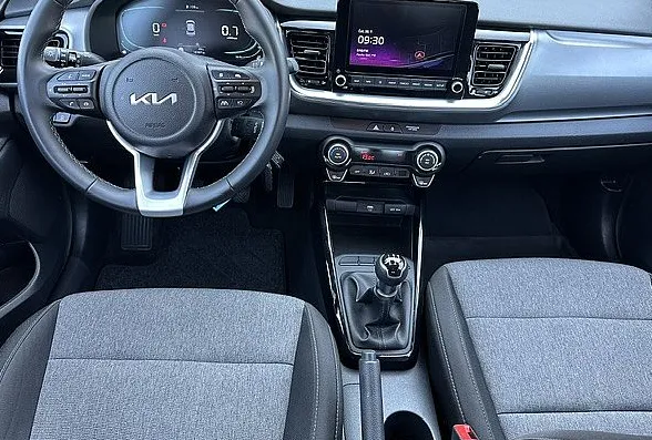 Zunanja slika - KIA Stonic - 1.2 DPI°°1.Lastnik°°SLO Novooo Garancija - 7