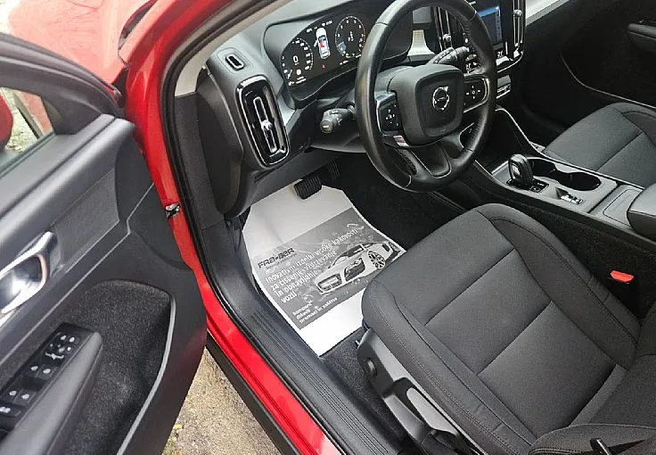 Zunanja slika - Volvo XC40 - 1.5 T 129ks °1.UPORABNIK° °AUTOMATIC° °FULL-LED° - 8