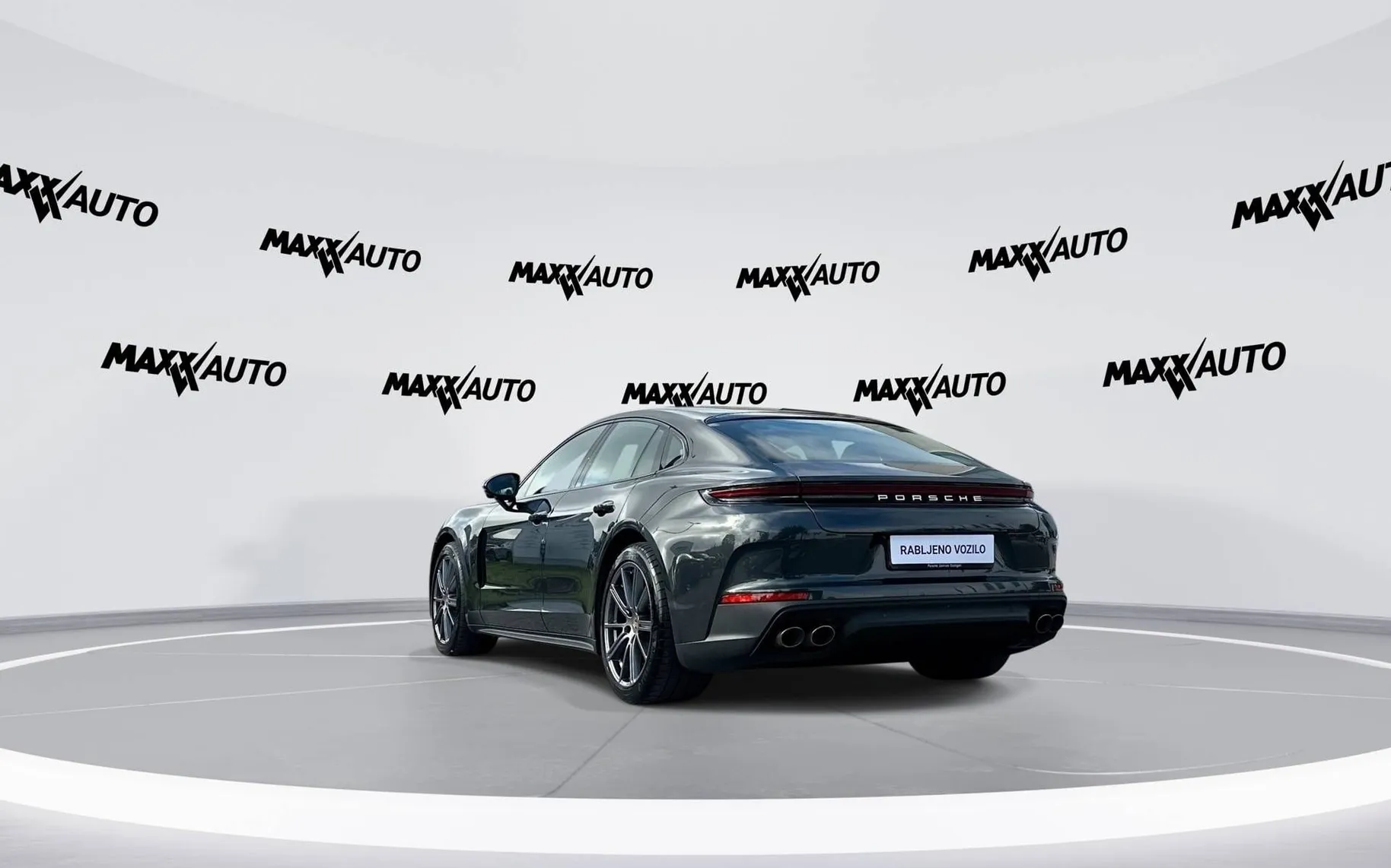Notranja slika - Porsche Panamera - Porsche  4 nove generacije. mod. let. 2024 - 7