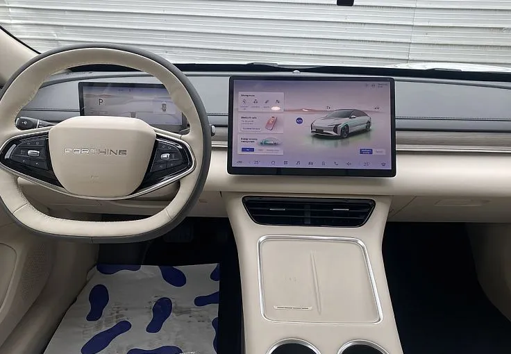 Zunanja slika - Forthing S7 - 56.8 kWh 154 kW 210 KM - 7