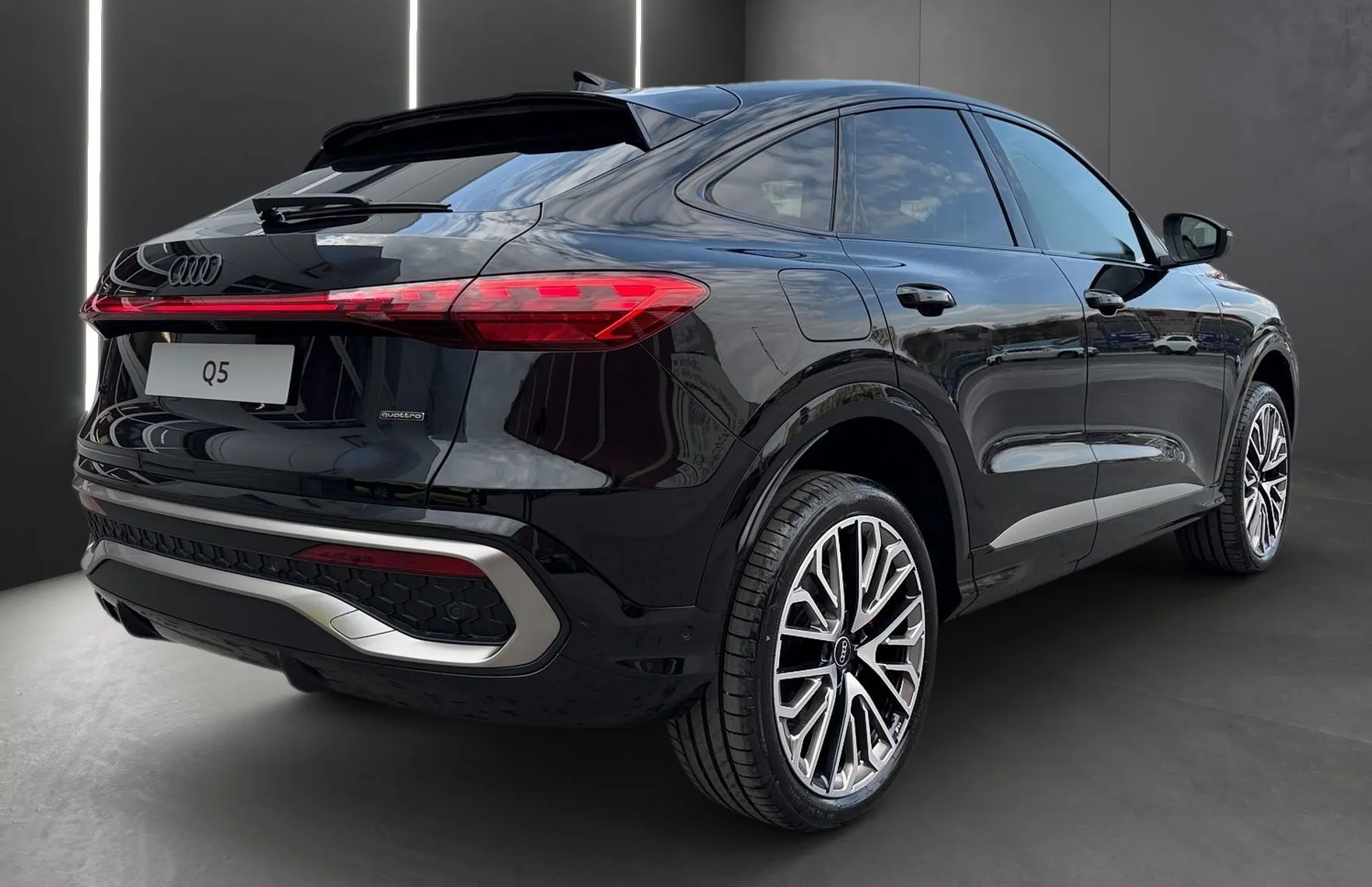 Zunanja slika - Audi Q5 Sportback - TDI quattro 150kW - 3