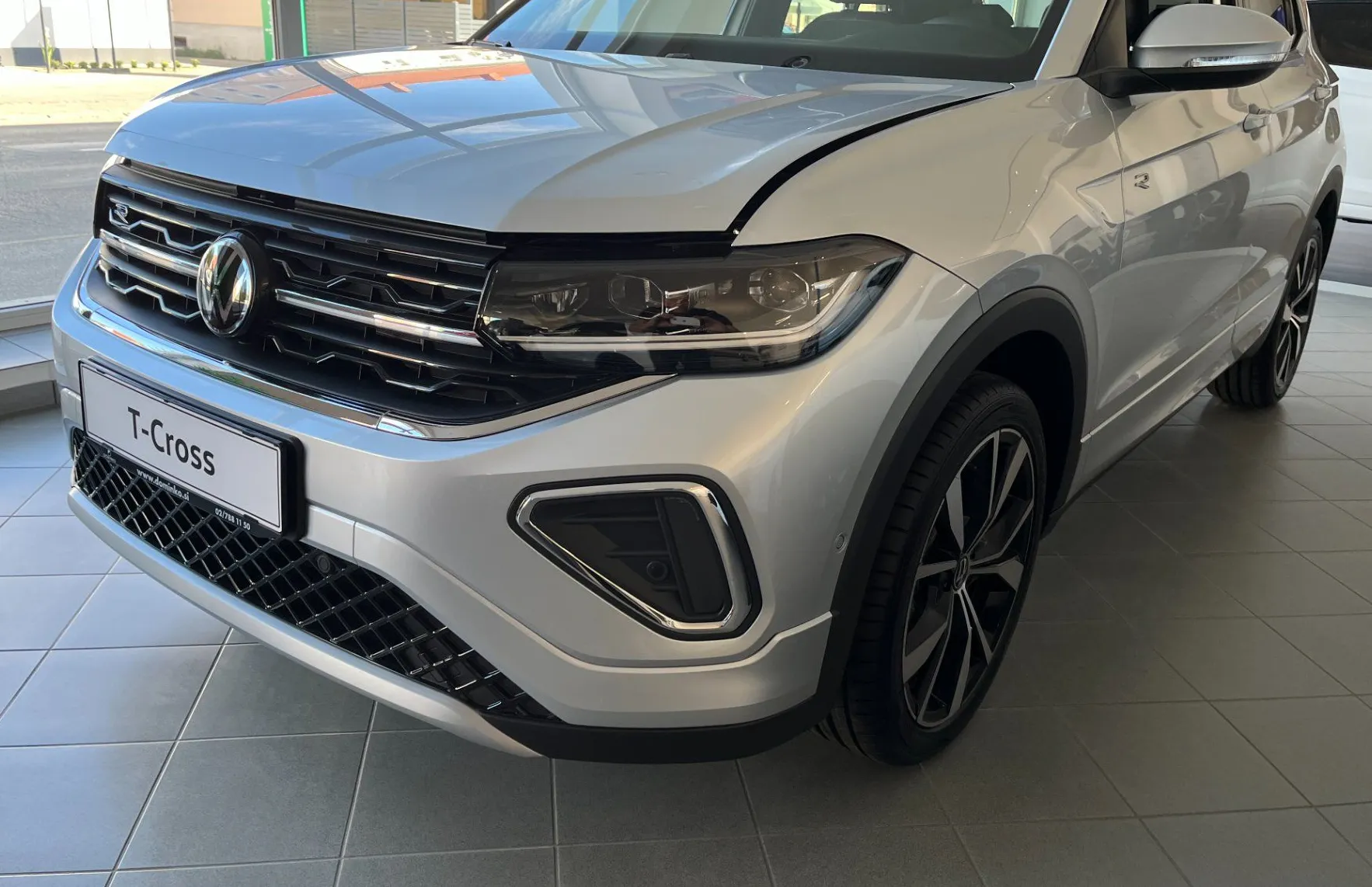 Zunanja slika - Volkswagen T-Cross - 4JOY 1.0 TSI  85 Kw- 115 KM - 1
