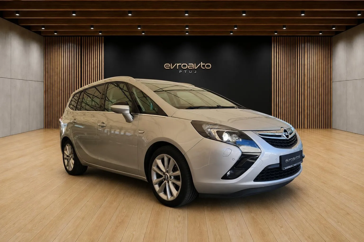 Zunanja slika - Opel Zafira - Tourer 1.4 Turbo Brez pologa do 7 let - 4