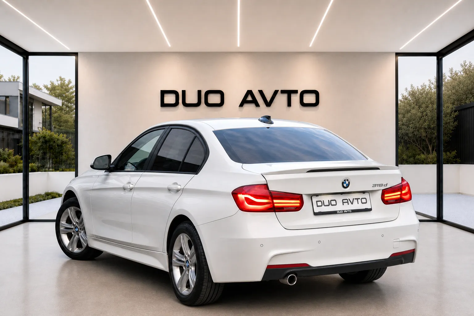 Notranja slika - BMW serija 3: - 318D-M SPORT-LED-FACELIFT-NA OBROKE TUJCI ZAČASNA - 9