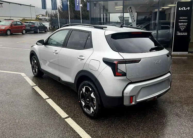 Zunanja slika - KIA Stonic - 1.0 T-GDi 73.6 kW  100 KM  EX Pulse M T - 4