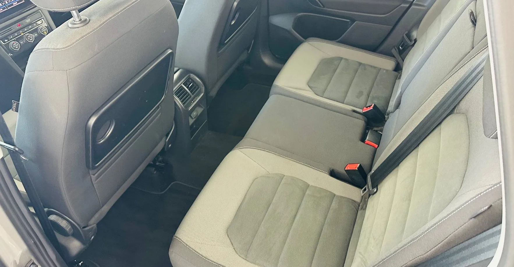 Zunanja slika - Volkswagen Golf - Sportsvan 2.0 TDI Highline DSG.LUKSENBURG.KAMERA.LED.110 KW - 20