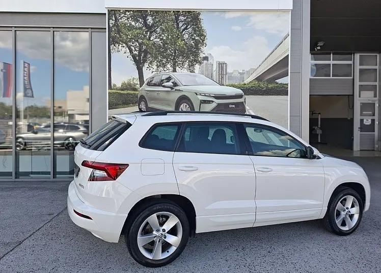 Zunanja slika - Škoda Karoq - Ambition 1.6 TDI-OPR.GLAVNI SERVIS - 2