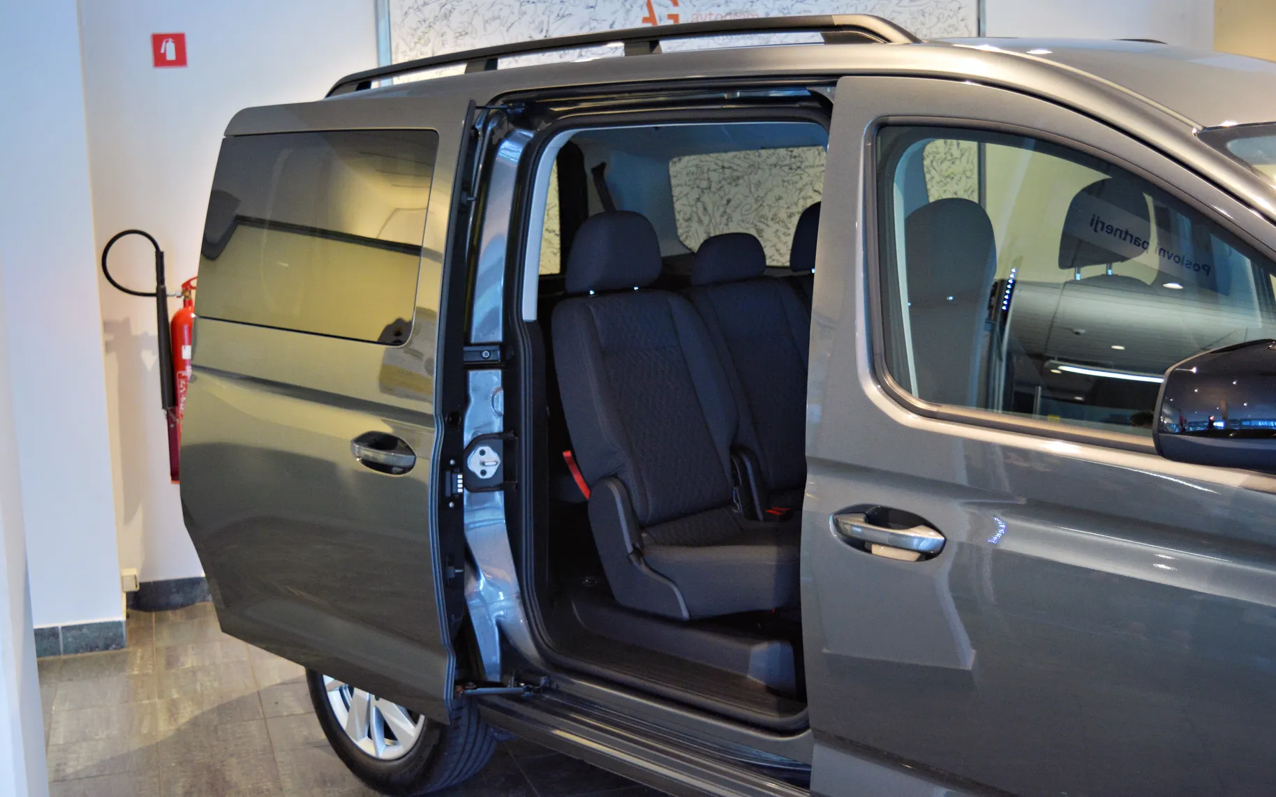 Zunanja slika - Volkswagen Caddy - 2,0 TDI Highline - 5