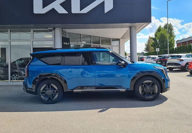 Zunanja slika - KIA EV9 - 99.8 kWh GT-Line Launch 141.5 kW  192KM - 4