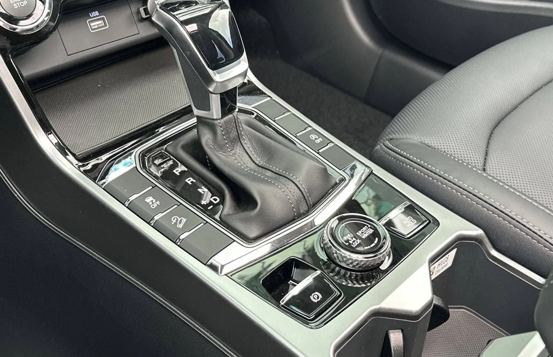 Zunanja slika - KG Mobility Korando - 1.5 T-GDI Premium 4WD AT... - 19