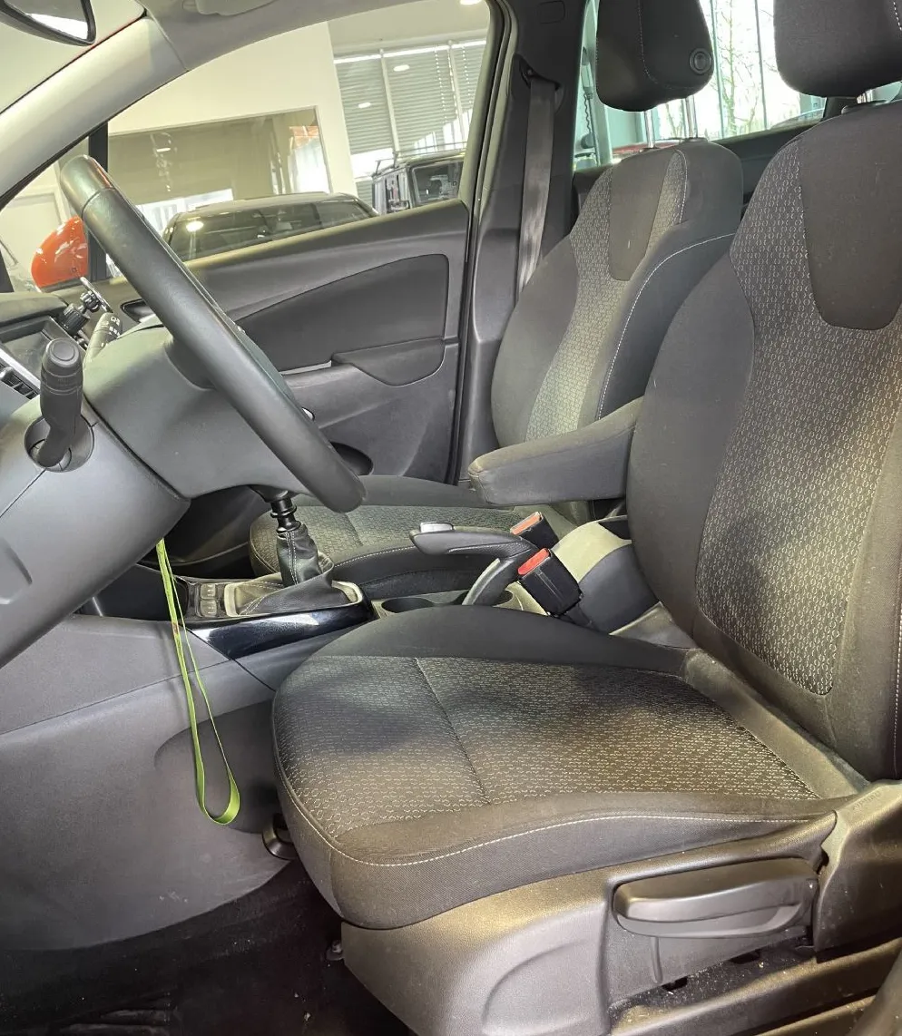 Zunanja slika - Opel Crossland X - 1.LASTNIK-SLO-KAMERA-KLJUKA-TEMPOMAT-ALU - 7