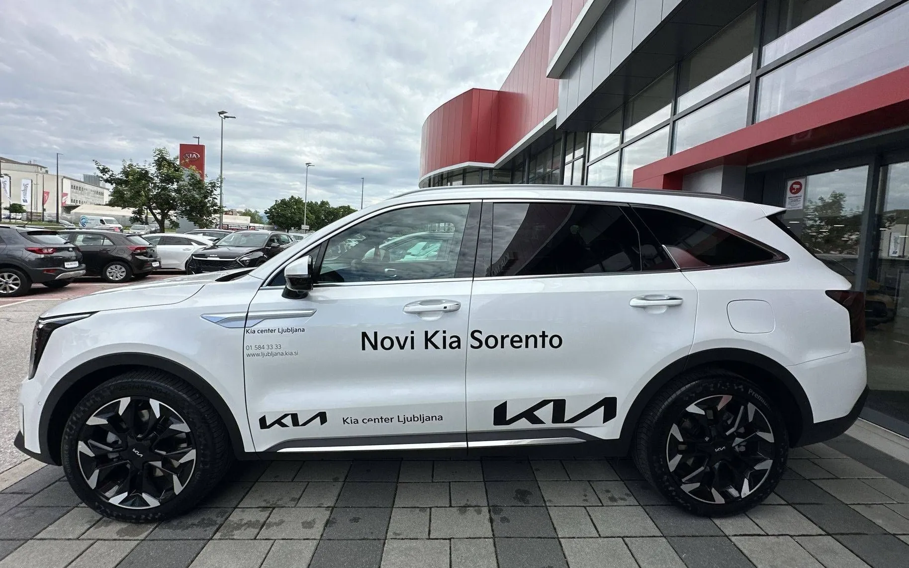Zunanja slika - KIA Sorento - 2.2 CRDi EX Limited Panor. 8DCT AWD 2025 facelift - 4