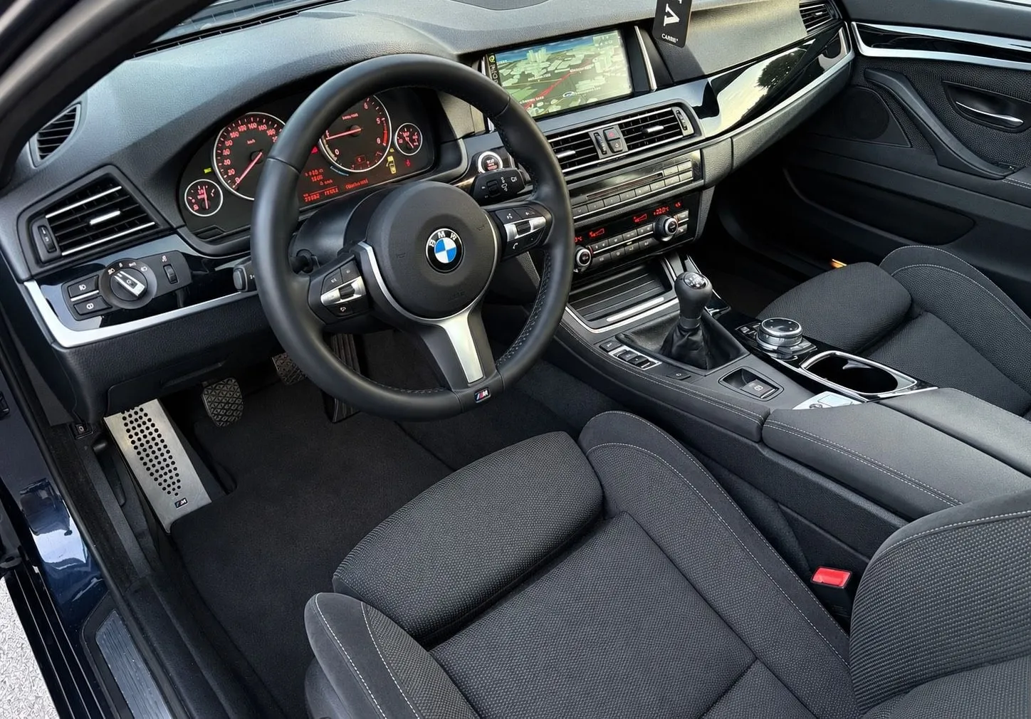 Zunanja slika - BMW serija 5 Touring: - 525D-M PAKET-PANORAMA-ALCANTARA-ODLIČEN - 5
