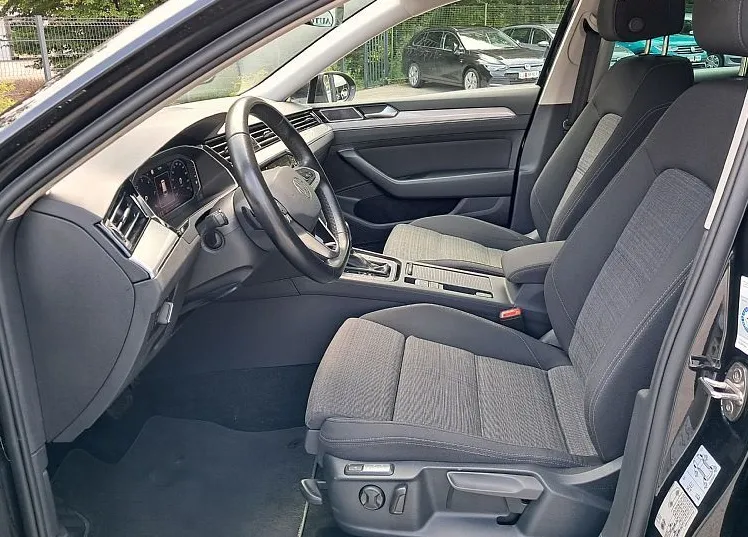 Zunanja slika - VW Passat - Variant 2.0 TDI Business 110kW-150KM DSG - 8