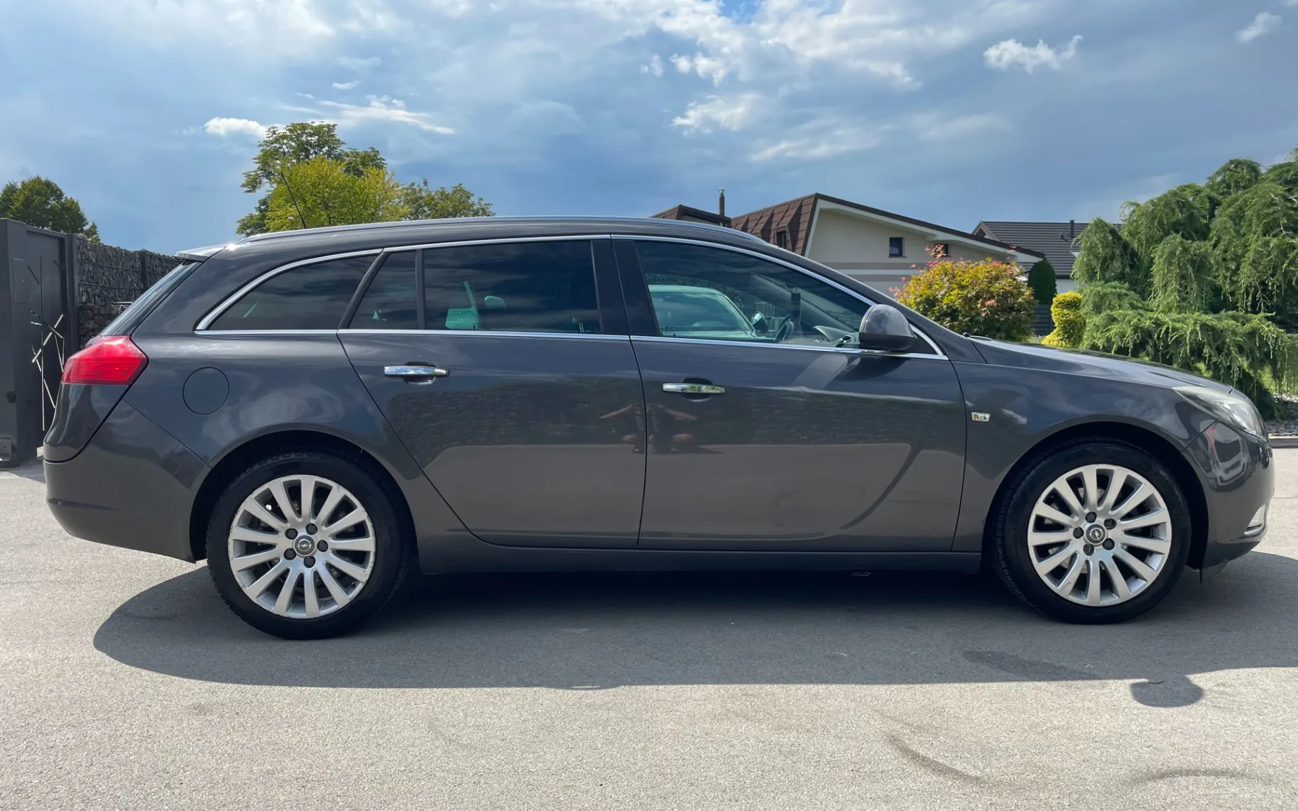 Zunanja slika - Opel Insignia - 2,0 CDTI Cosmo Avt. 18KW SPORT AUT.+18COL+NAVI+ - 5