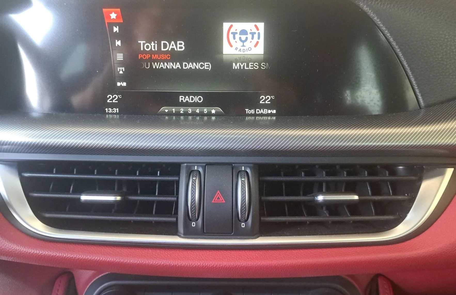 Zunanja slika - Alfa Romeo Stelvio - Q4 2.2 Diesel 210 Business Avt. - 9